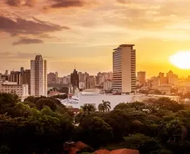 Imagem de um dia bonito e ensolarado em Belo Horizonte, MG