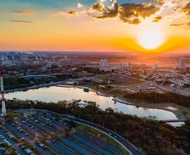 Imagem de um dia bonito e ensolarado em Cuiabá, MT