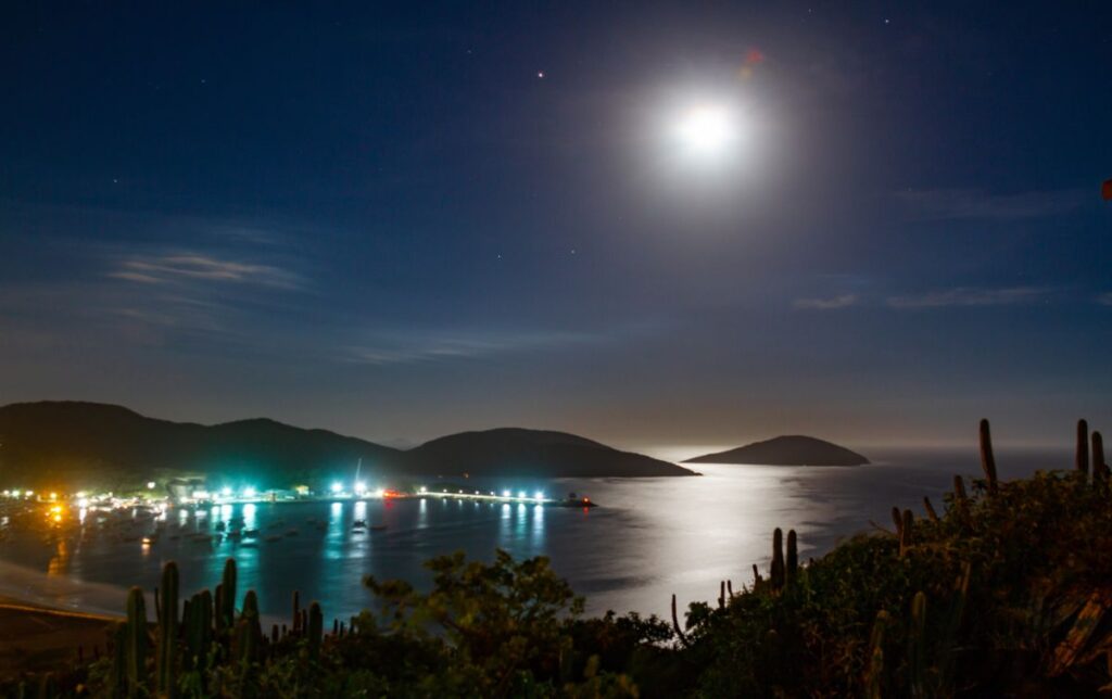 O que fazer em Arraial do Cabo: Turismo a noite