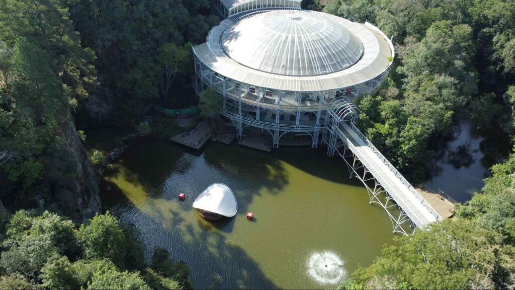 Teatro mais Famoso do Paraná - Ópera de Arame